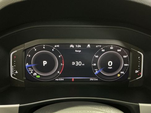 Used 2023 Volkswagen Atlas SE AWD/4WD image 18