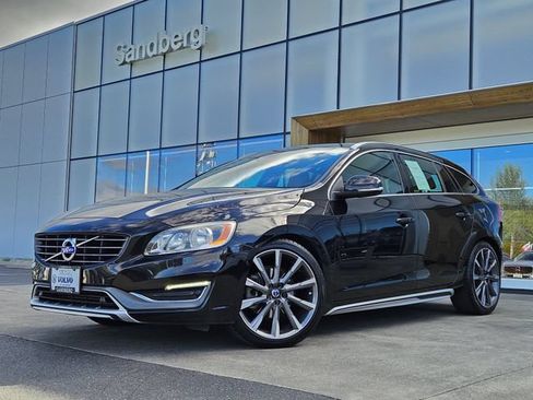 Used 2015 Volvo V60 T5 Premier FWD image 1