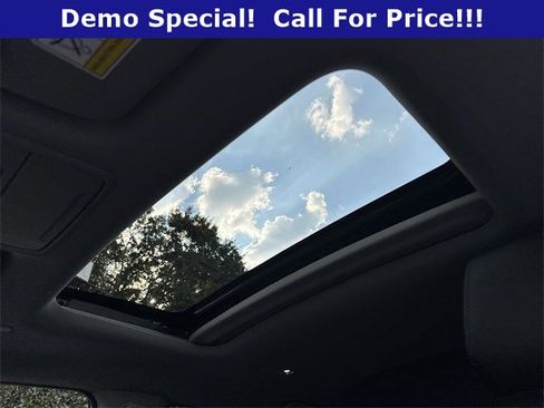 Used 2025 Acura ADX FWD image 25