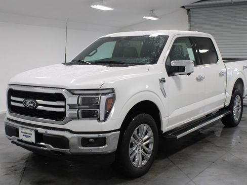 New 2025 Ford F150 Lariat w/ Equipment Group 502A High image 3