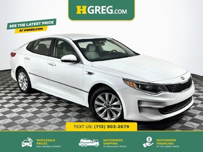 Used 2018 Kia Optima LX w/ 17" Alloy Wheels Package