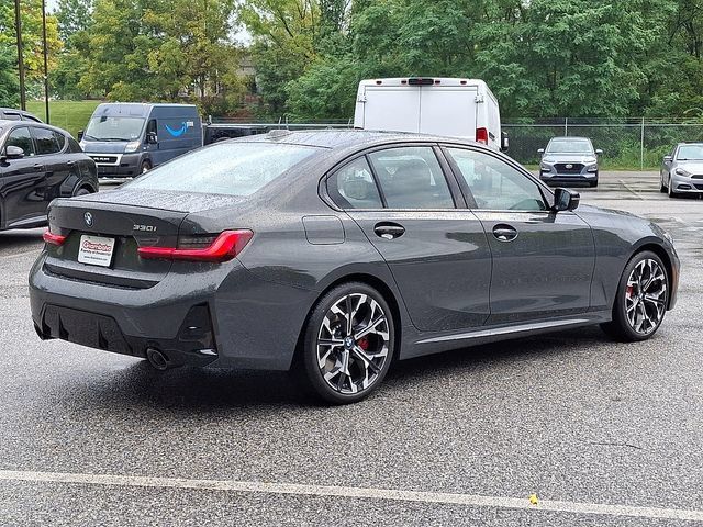Used 2026 BMW 330i xDrive Sedan w/ M Sport Package AWD/4WD image 2