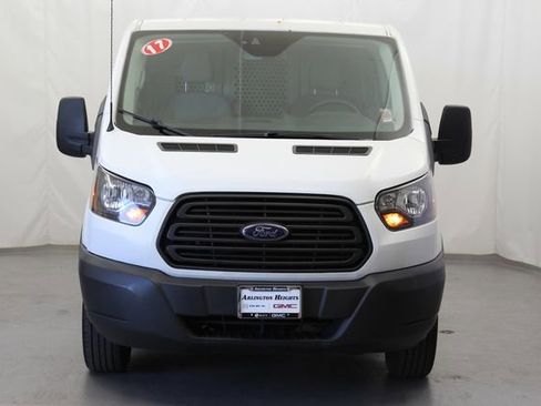 Used 2017 Ford Transit 250 130 Low Roof RWD image 4