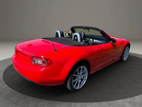 Used 2010 MAZDA MX-5 Miata Grand Touring w/ Premium Pkg RWD image 3