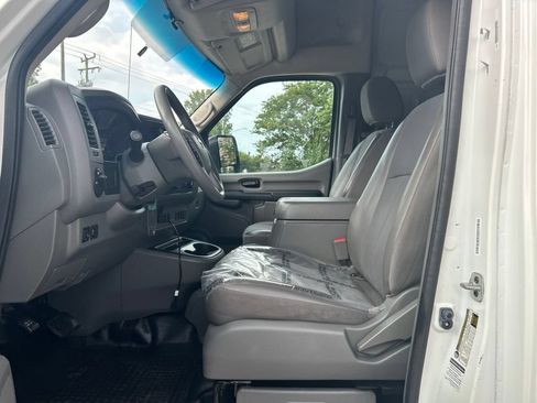 Used 2020 Nissan NV 2500 SV RWD image 16