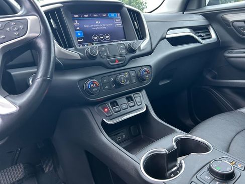 Used 2021 GMC Terrain SLT image 20