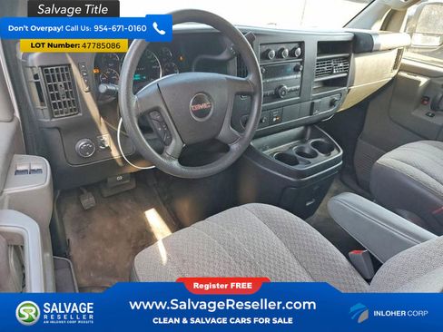 Used 2017 GMC Savana 2500 RWD image 11