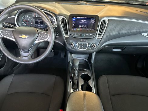 Used 2024 Chevrolet Malibu LT FWD image 13