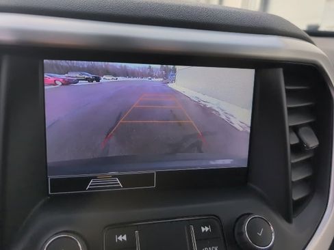 Used 2020 GMC Acadia SLE w/ LPO, Floor Liner Package image 27