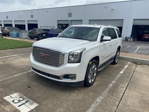 Used 2016 GMC Yukon Denali w/ Open Road Package AWD/4WD image 1