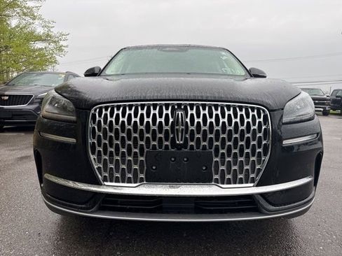 Used 2023 Lincoln Corsair AWD w/ Equipment Group 101A image 2