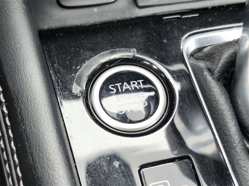 Used 2021 Nissan Kicks SV image 23