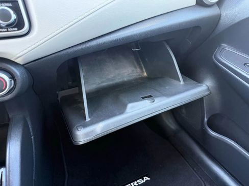 Used 2021 Nissan Versa SV image 14