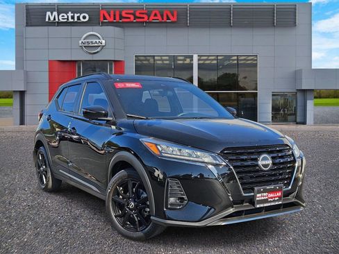Certified 2023 Nissan Kicks SR image 1