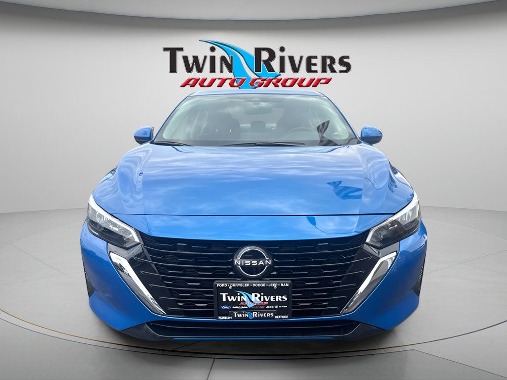 Used 2025 Nissan Sentra SV w/ All-Weather Package FWD image 7