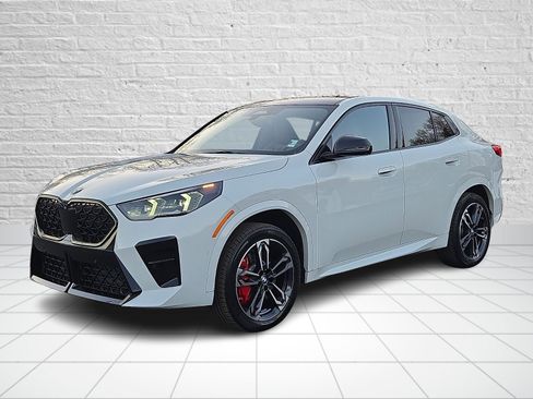 New 2026 BMW X2 xDrive28i w/ Technology Package image 2