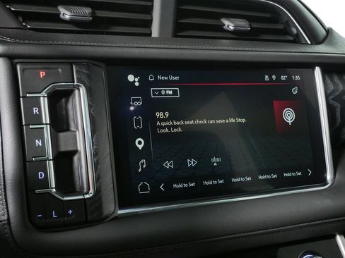 Used 2023 GMC Yukon Denali w/ Denali Reserve Package RWD image 14
