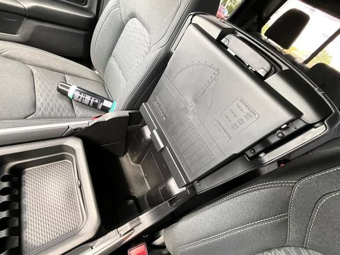 New 2026 RAM 1500 4x4 Crew Cab image 27