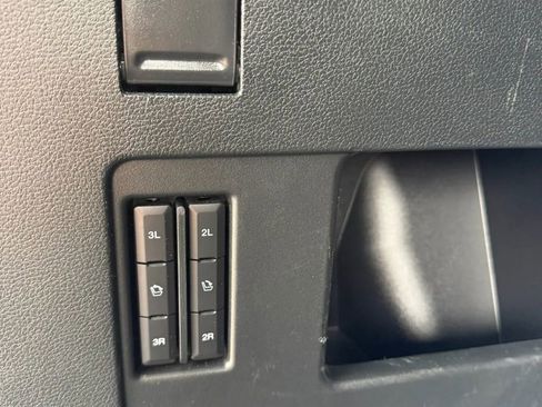 Used 2020 Ford Expedition XLT w/ Equipment Group 202A RWD image 24