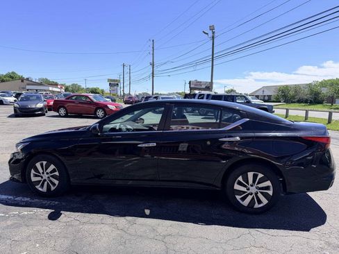 Used 2021 Nissan Altima 2.5 S FWD image 3