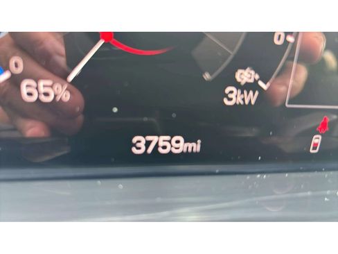 Used 2025 GMC Sierra EV Denali AWD/4WD image 24