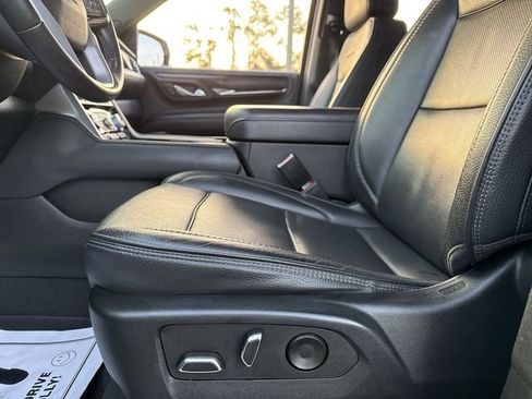 Used 2023 GMC Yukon Denali AWD/4WD image 12
