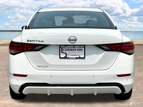 Used 2025 Nissan Sentra SV FWD image 7