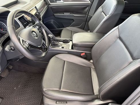 Used 2018 Volkswagen Atlas SEL FWD image 5
