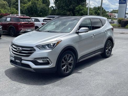Used 2018 Hyundai Santa Fe Sport w/ 2.0T Ultimate Tech Package 05 AWD/4WD image 3