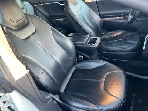 Used 2013 Tesla Model S Signature Performance image 17