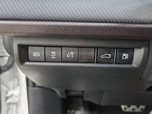 Certified 2025 Toyota Camry SE FWD image 23