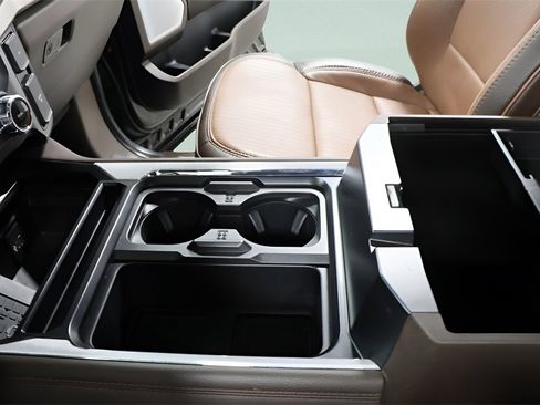 Used 2024 Ford F350 King Ranch image 19