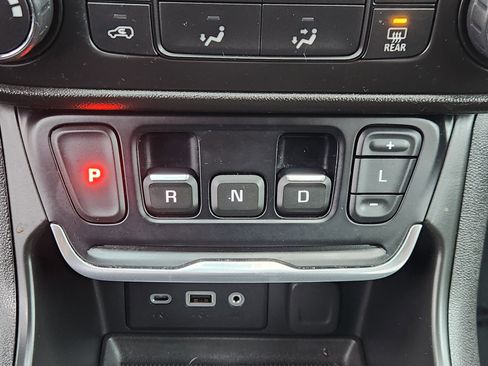 Used 2019 GMC Terrain SLE image 12