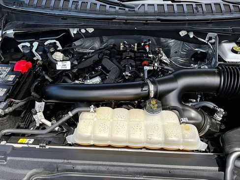 Used 2025 Ford Expedition Max Active AWD/4WD image 33