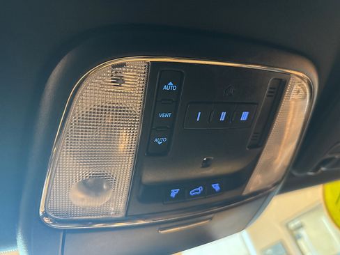 Used 2017 Jeep Grand Cherokee Altitude image 50