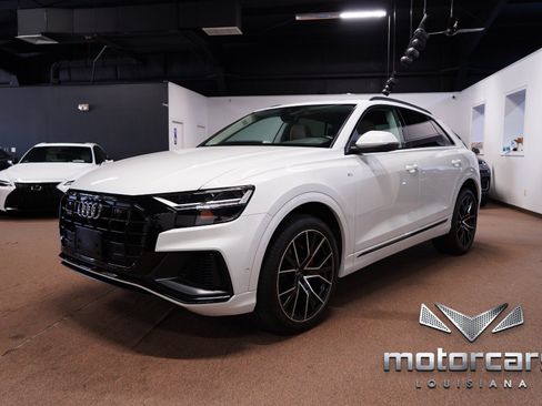 Used 2020 Audi Q8 Premium Plus AWD/4WD image 3