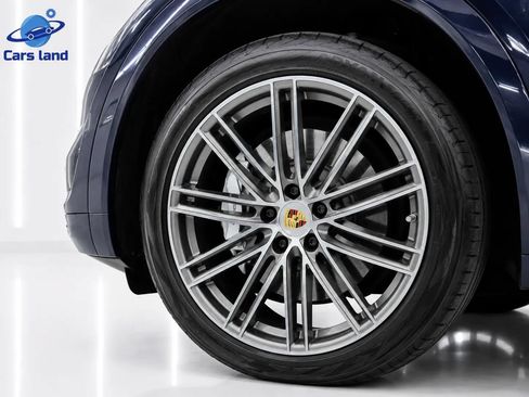 Used 2021 Porsche Cayenne Turbo AWD/4WD image 7