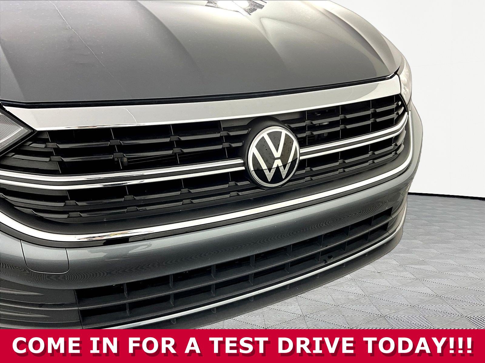 Used 2023 Volkswagen Jetta SE FWD image 29