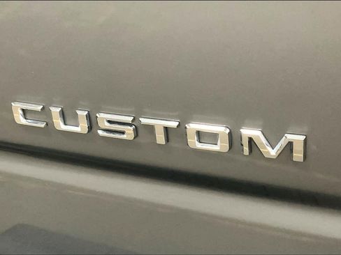 Used 2021 Chevrolet Silverado 1500 Custom image 9