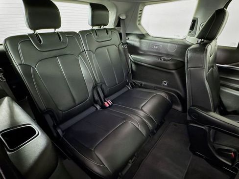 Used 2021 Jeep Grand Cherokee L Limited image 32