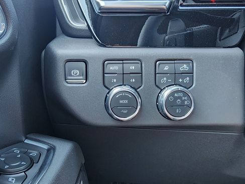 New 2026 GMC Sierra 1500 SLT w/ SLT Premium Plus Package image 19