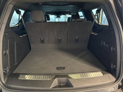 Used 2025 GMC Yukon XL Denali image 15