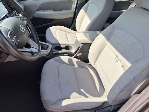 Used 2020 Hyundai Elantra SEL FWD image 16