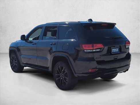 Used 2020 Jeep Grand Cherokee Altitude image 8