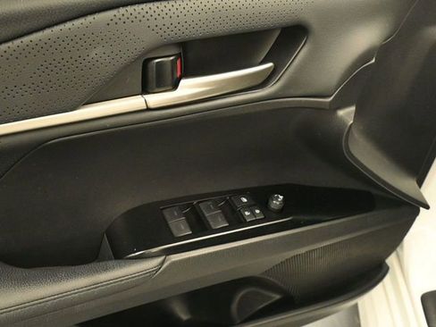 Used 2025 Toyota Camry XSE w/ Premium Plus Package image 13