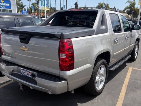 Used 2008 Chevrolet Avalanche LTZ w/ LTZ Preferred Equipment Group RWD image 4
