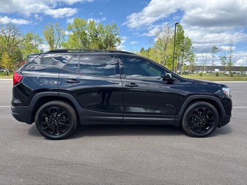 Used 2020 GMC Terrain SLE w/ Driver Convenience Package FWD image 7