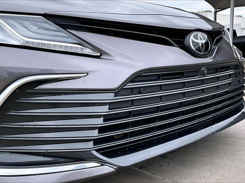 Used 2023 Toyota Camry XLE w/ Navigation Package image 29