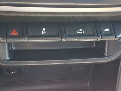 Used 2019 Chevrolet Colorado LT w/ LT Convenience Package AWD/4WD image 28