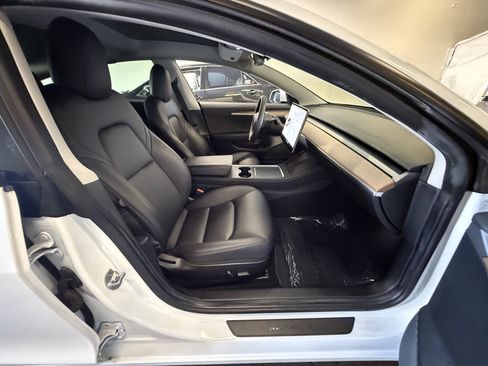 Used 2021 Tesla Model 3 Long Range AWD/4WD image 18